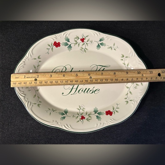 Pfaltzgraff WINTERBERRY Bless This House 8 1/2" x 11" Platter Christmas - Picture 4 of 5